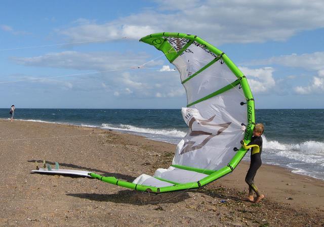 Kite Schirm am Strand von Ruegen
